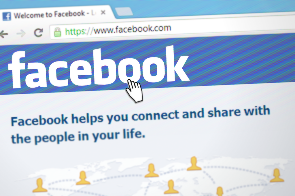 Maxthon Extends International Facebook Presence: Maxthon Fan Pages